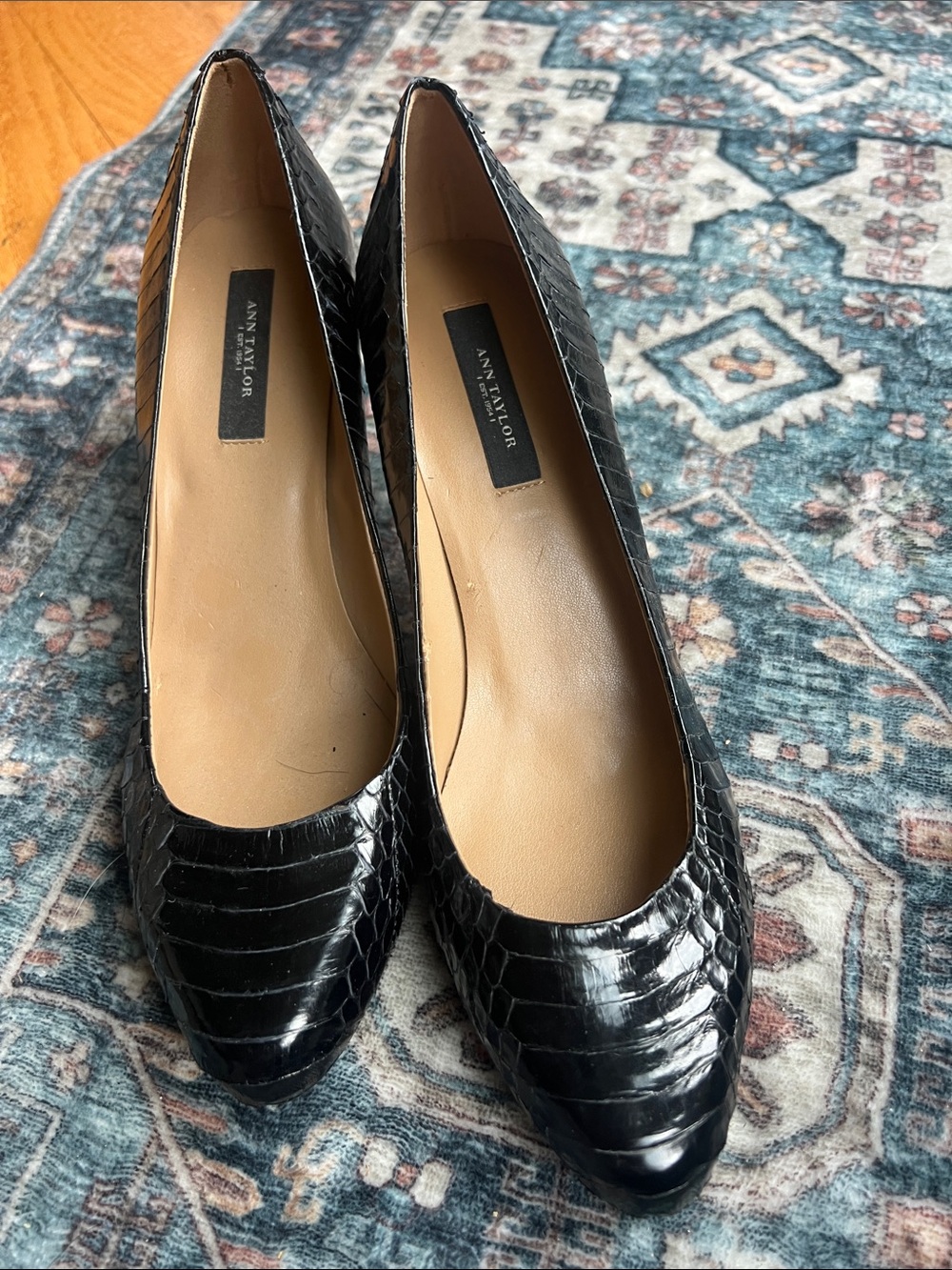 Ann Taylor Black Croc-Embossed Leather Pumps